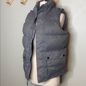 Old Navy Unisex Gray Puffer Button Up Vest Size Small